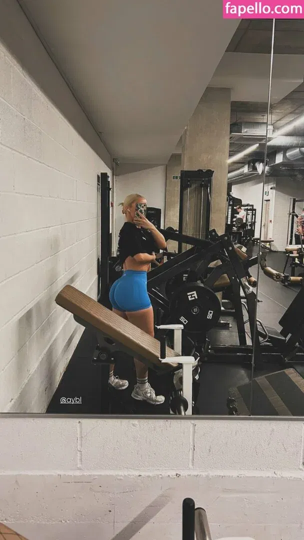 Lucycombe Onlyfans Photo Gallery 