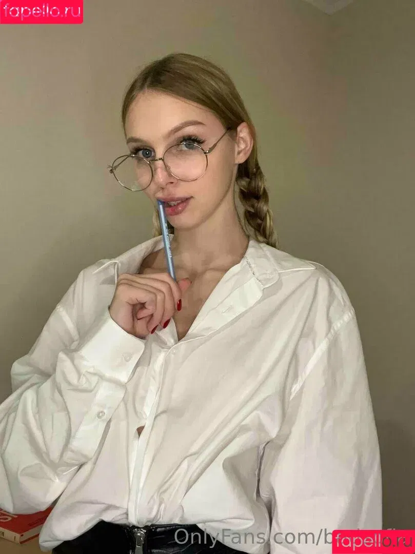 CecilKell92662 / sofiaaaparker / sofialien / sofialien_1 Onlyfans Photo Gallery 