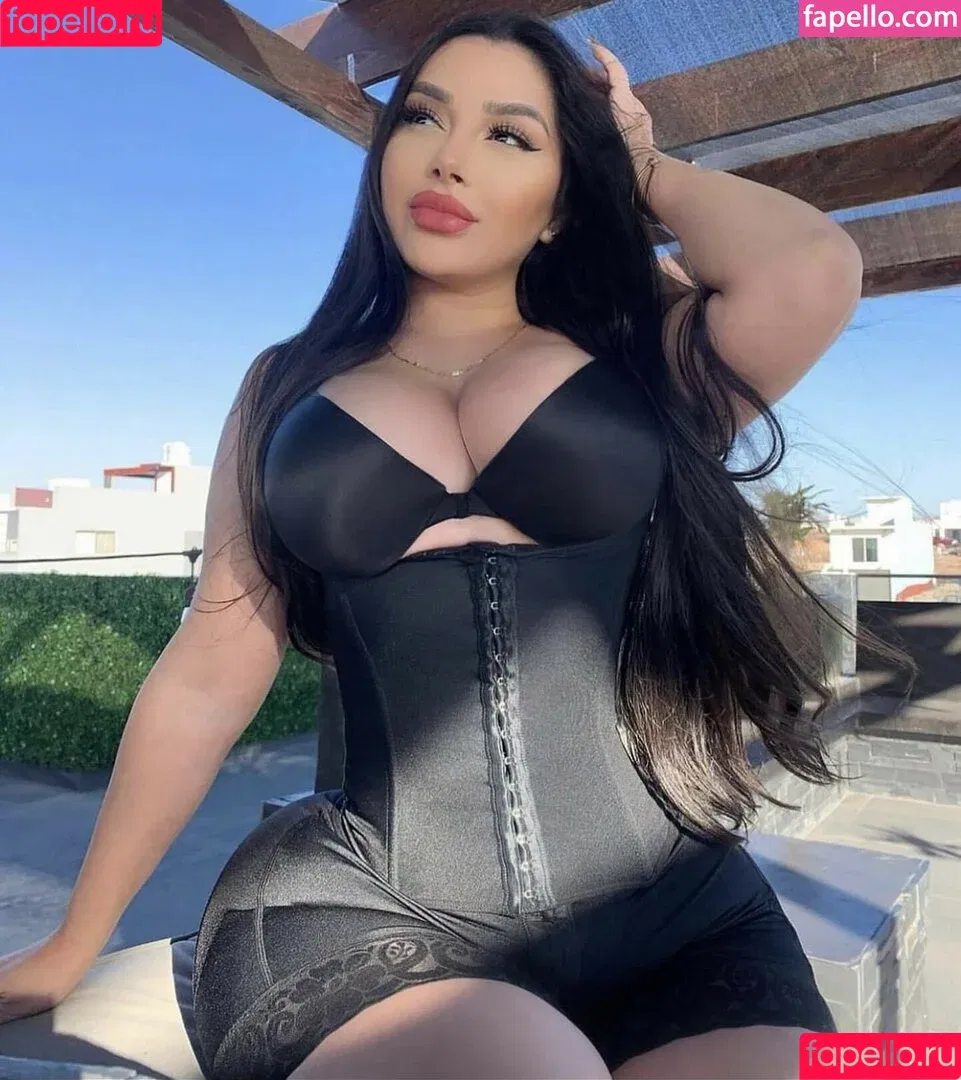 Myradoll / jazzydollyy’s mom / mistressmyradom Onlyfans Photo Gallery 