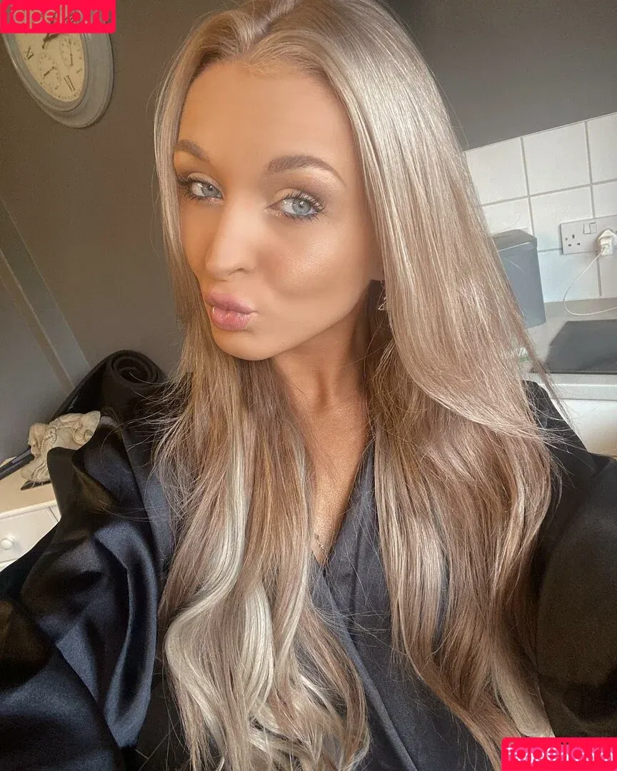 Saffronleigh / Saffronleighx / saffronleighhh Onlyfans Photo Gallery 