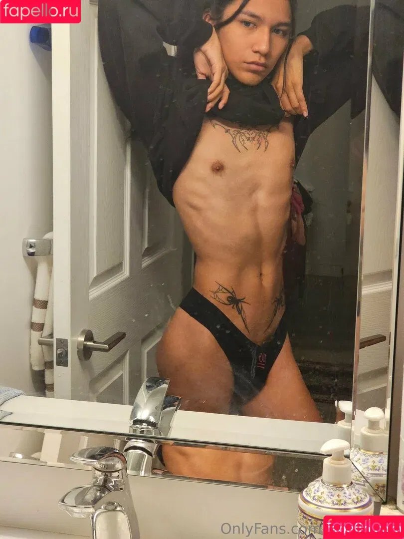 Joster / josshrose / josterbaez Onlyfans Photo Gallery 