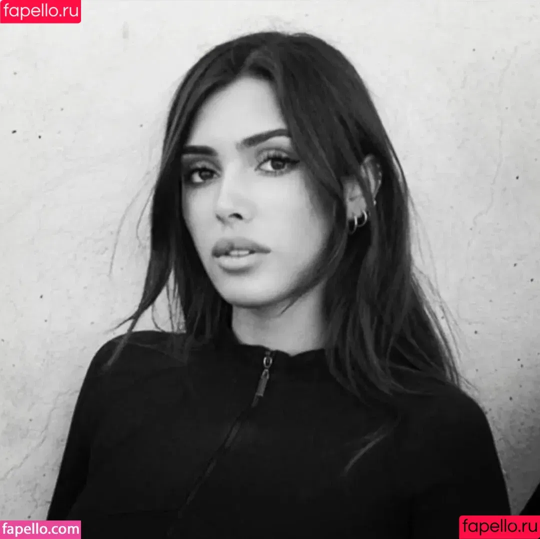 Bianca Censori / bianca.censori_official Onlyfans Photo Gallery 