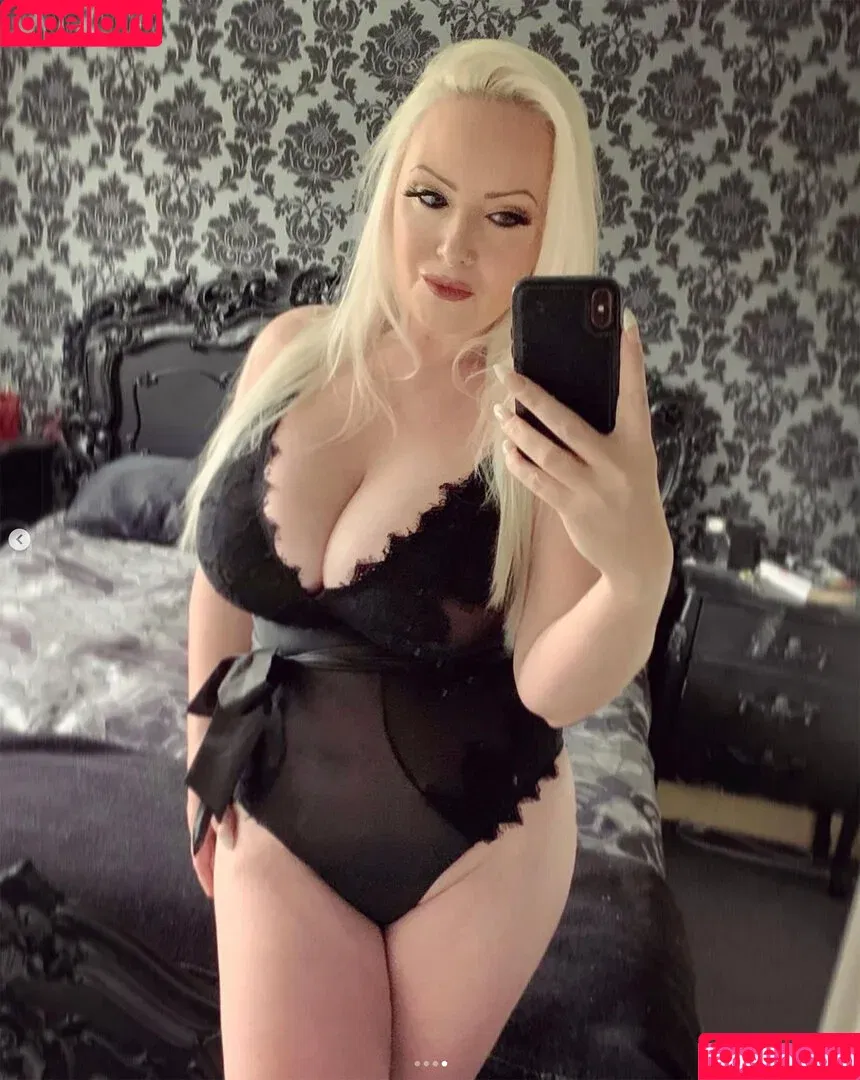 octoberdivine Onlyfans Photo Gallery 