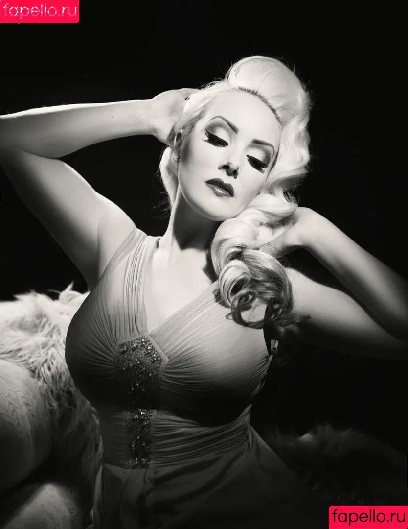 octoberdivine Onlyfans Photo Gallery 