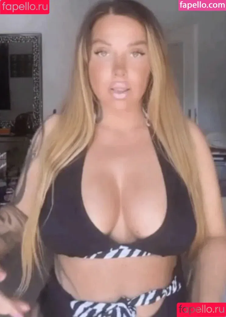 Schwesta Ewa / schwesta_ewa / schwestaewa Onlyfans Photo Gallery 