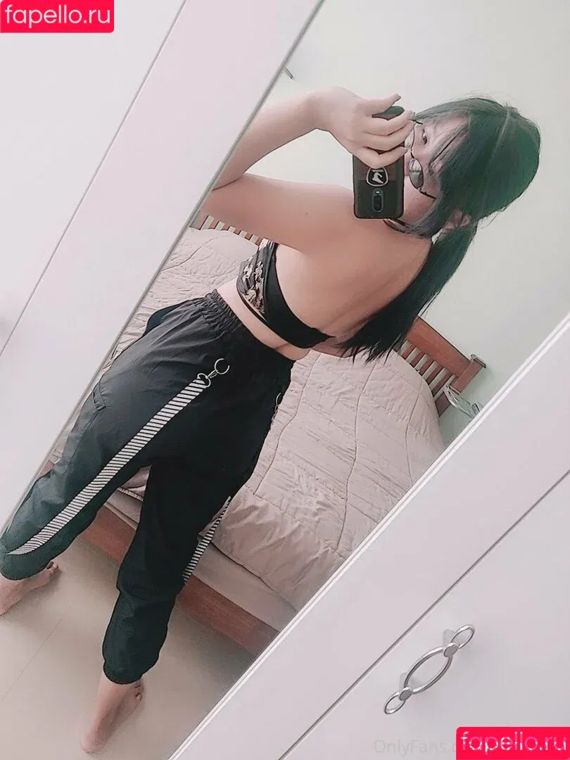 ai_suru69 / aisuru69 Onlyfans Photo Gallery 