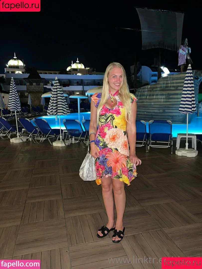 Siswet / siswet19 / siswetofficial Onlyfans Photo Gallery 