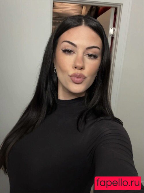 Pretty Sara Nude Onlyfans Photo 32