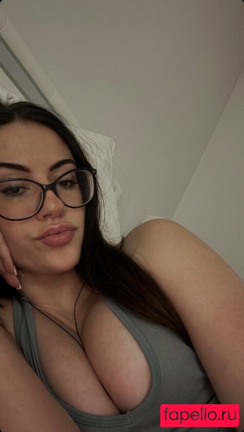 Pretty Sara Nude Onlyfans Photo 20