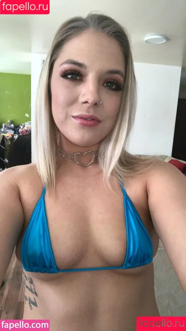 peachylanaxo Onlyfans Photo Gallery 