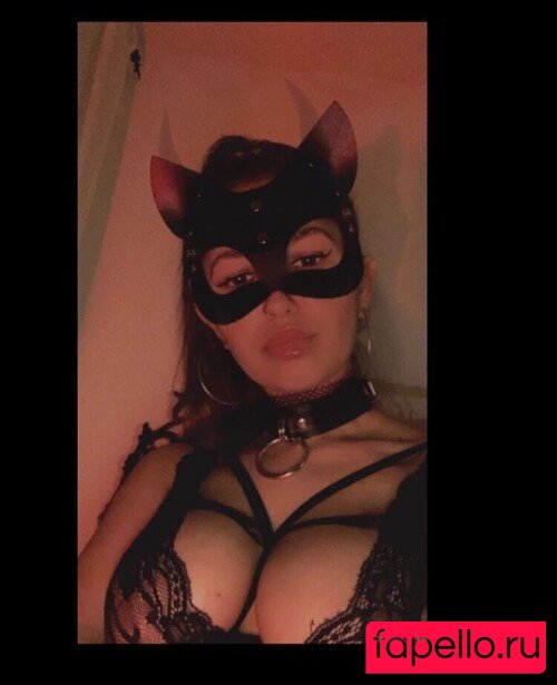 w_e_e_d_e_v_i_l_e_o Nude Onlyfans Photo 4