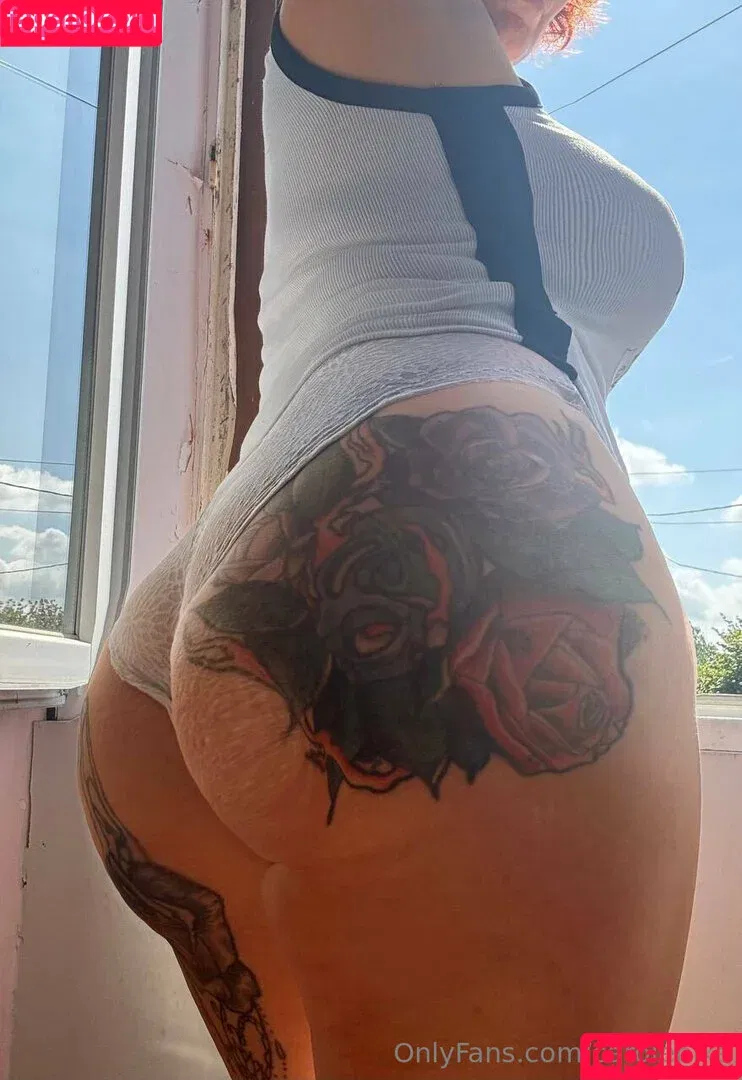 carolebike Onlyfans Photo Gallery 