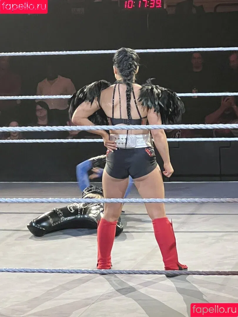 Lyra Valkyria / WWE / real_valkyria Onlyfans Photo Gallery 