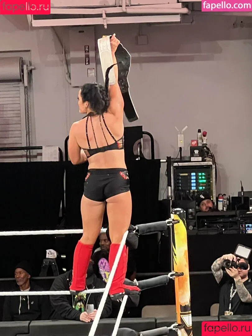 Lyra Valkyria / WWE / real_valkyria Onlyfans Photo Gallery 