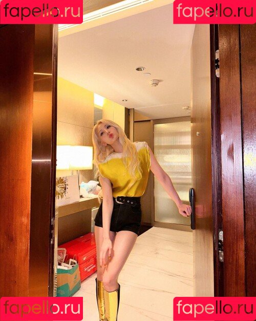 ENNIK SOMI Nude Onlyfans Photo 29
