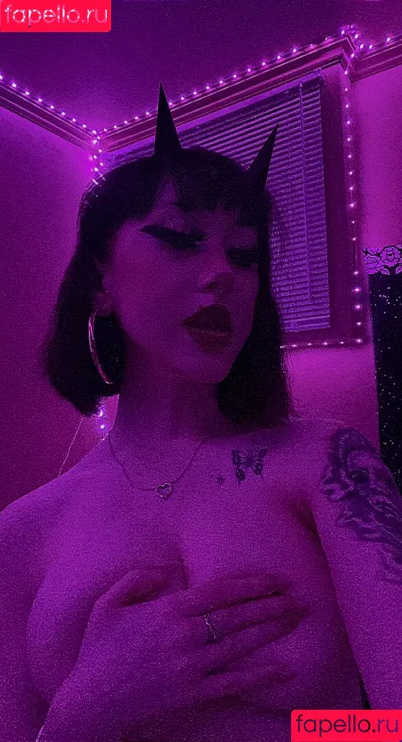 KUUD3R3GF / tsund3r3gf / tsunderegf Onlyfans Photo Gallery 