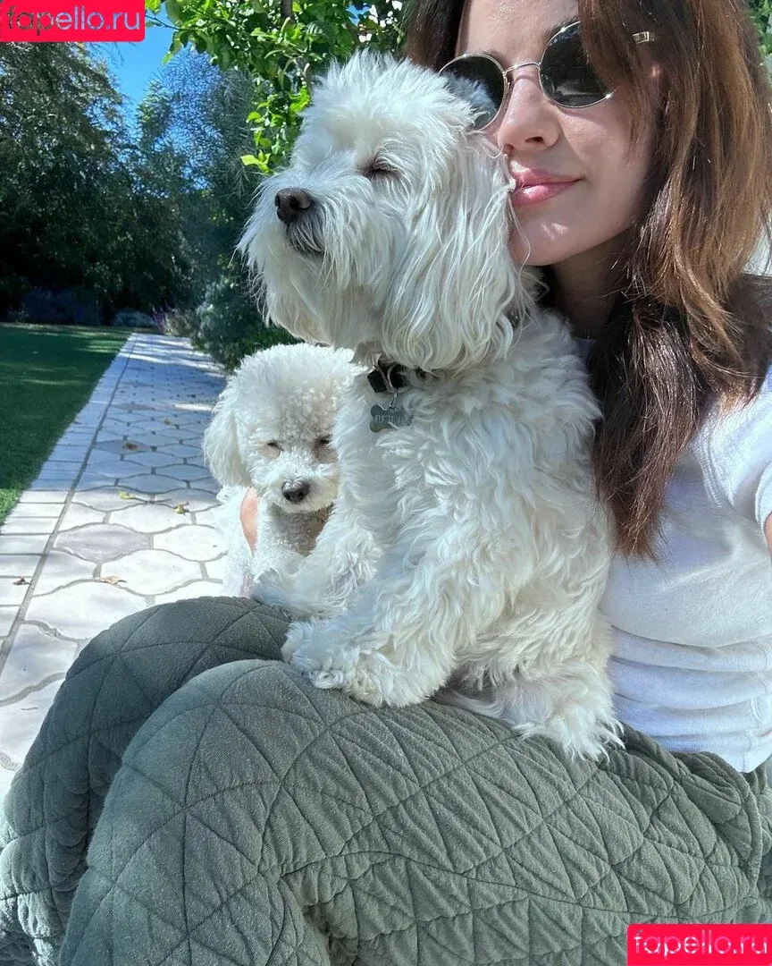 Lucy Hale / lucyhale Onlyfans Photo Gallery 