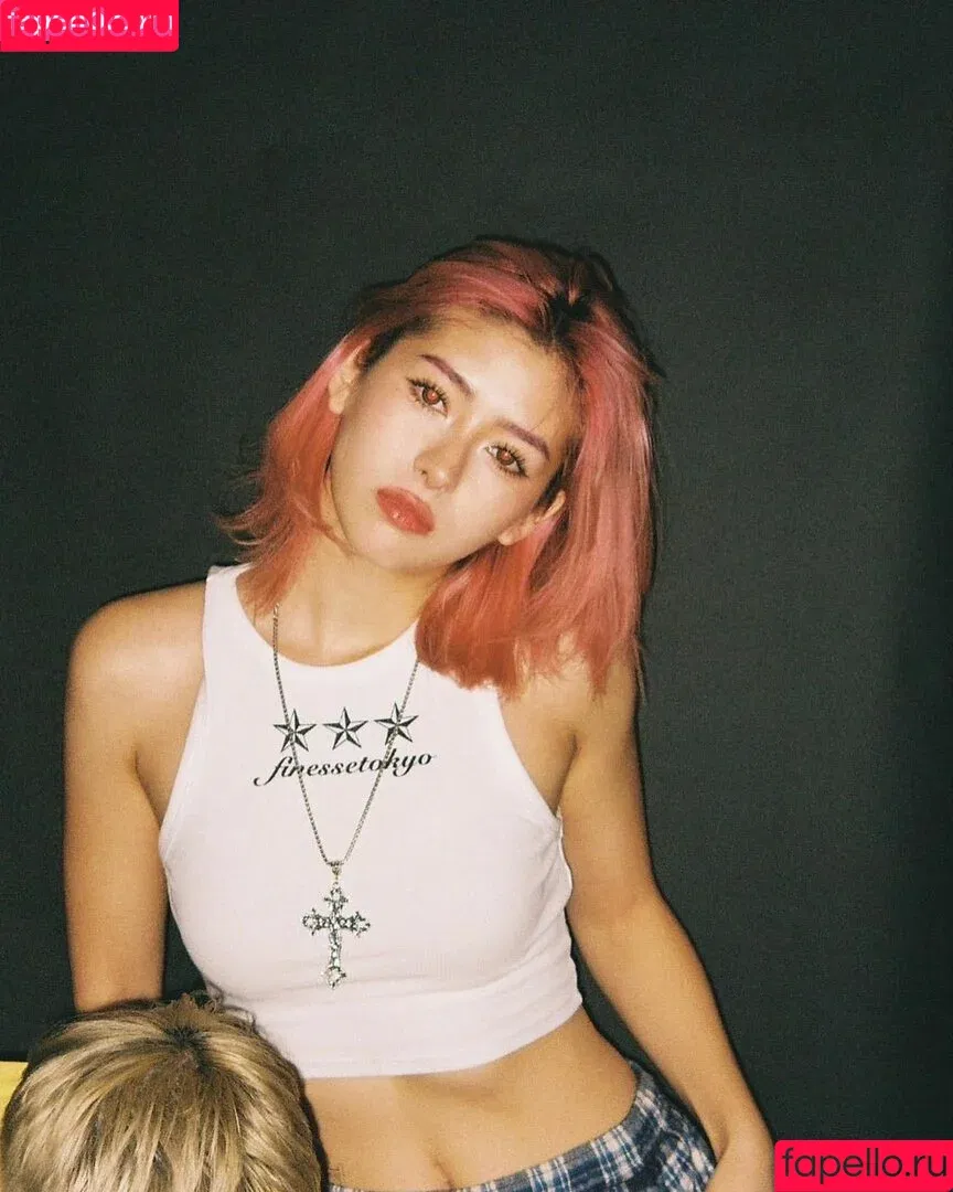 Ninon / Ninonekw / magdalenaninon Onlyfans Photo Gallery 