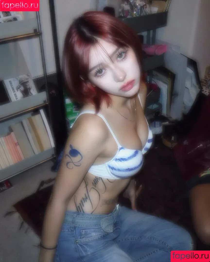 Ninon / Ninonekw / magdalenaninon Onlyfans Photo Gallery 