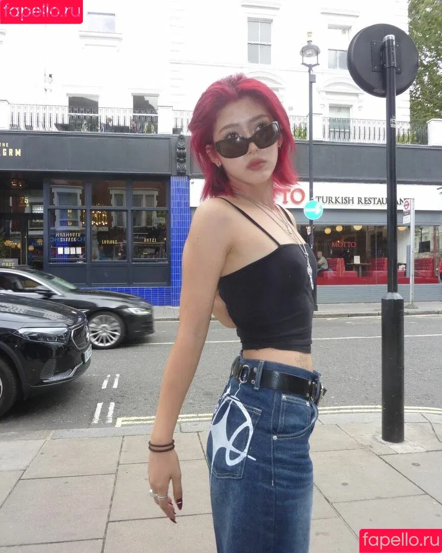 Ninon / Ninonekw / magdalenaninon Onlyfans Photo Gallery 