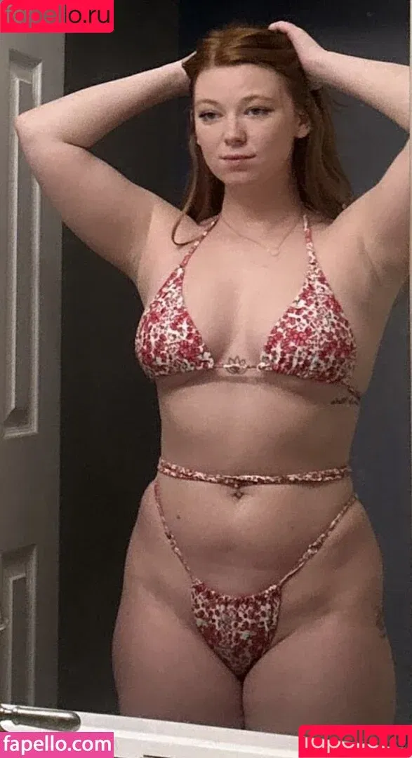 Megan DeLuca / Megmdxoxo_ / megandeluca Onlyfans Photo Gallery 