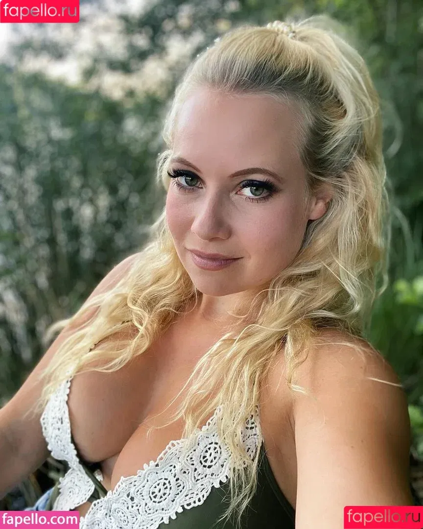 Steffi Landerer / steffymetal Onlyfans Photo Gallery 