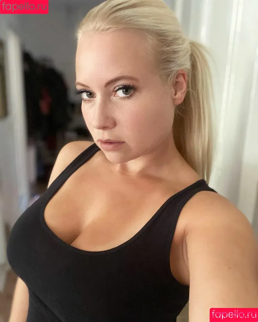 Steffi Landerer / steffymetal Onlyfans Photo Gallery 