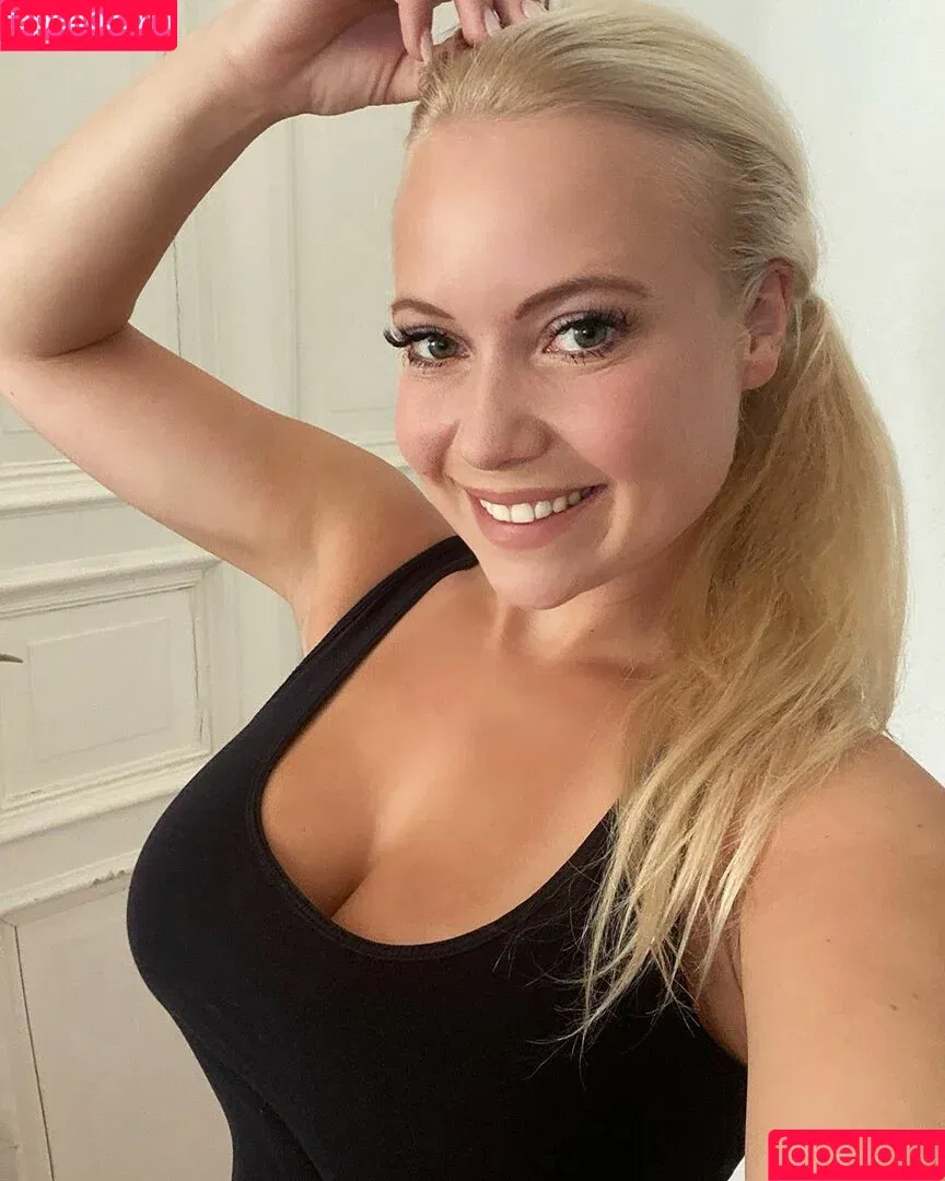 Steffi Landerer / steffymetal Onlyfans Photo Gallery 