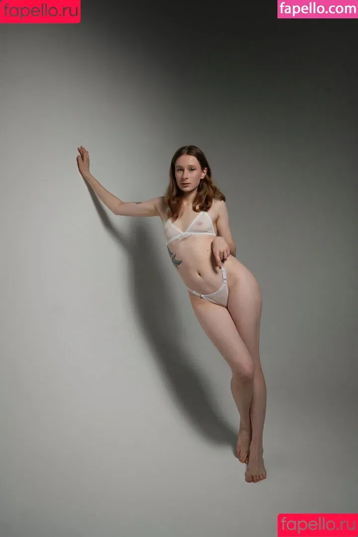 PolinaPoltina / polinavolkova / poltina_polina / Полина Полтина Onlyfans Photo Gallery 