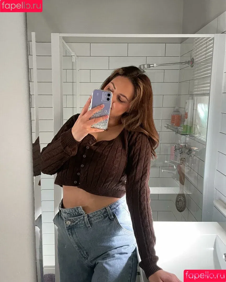 Rachel Elizabeth / rachelelizabethfans / rachlizzzy Onlyfans Photo Gallery 