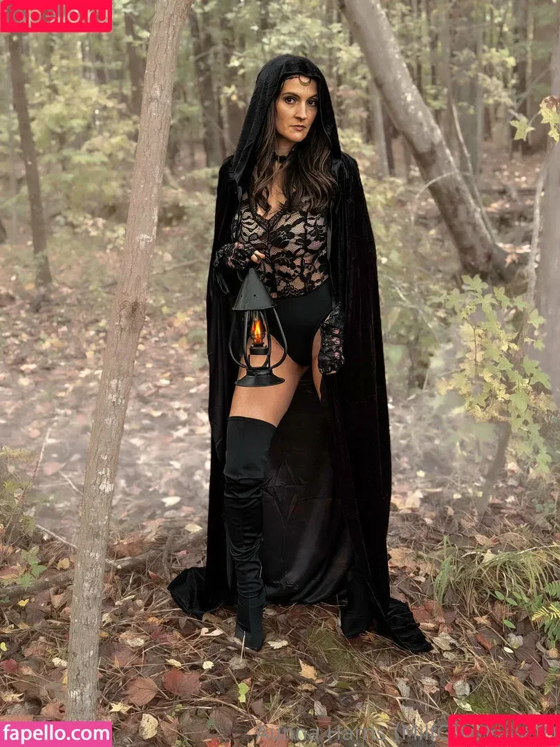 momgoddess82 / mothgoddess Onlyfans Photo Gallery 