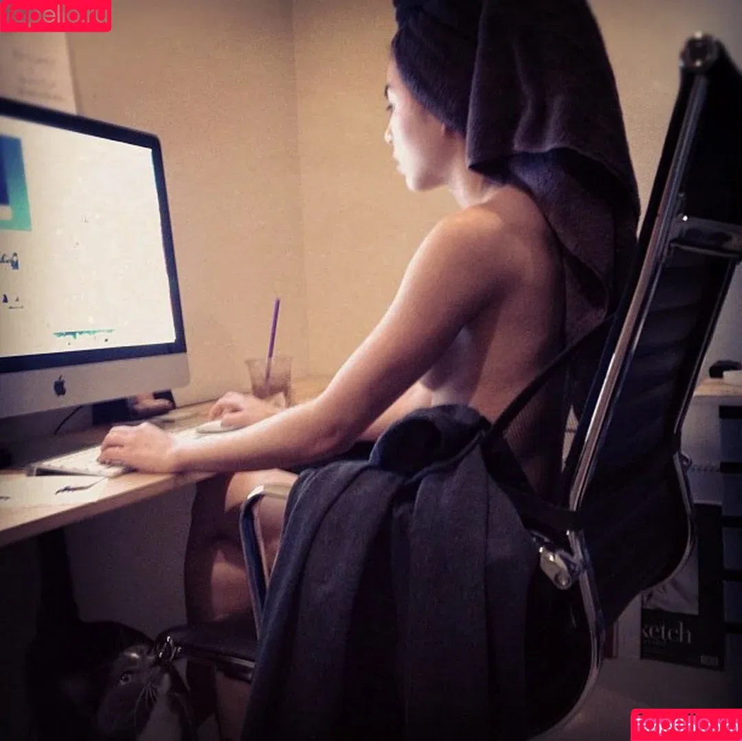 Anna Akana / AnnaAkana / wonderlandstudios Onlyfans Photo Gallery 