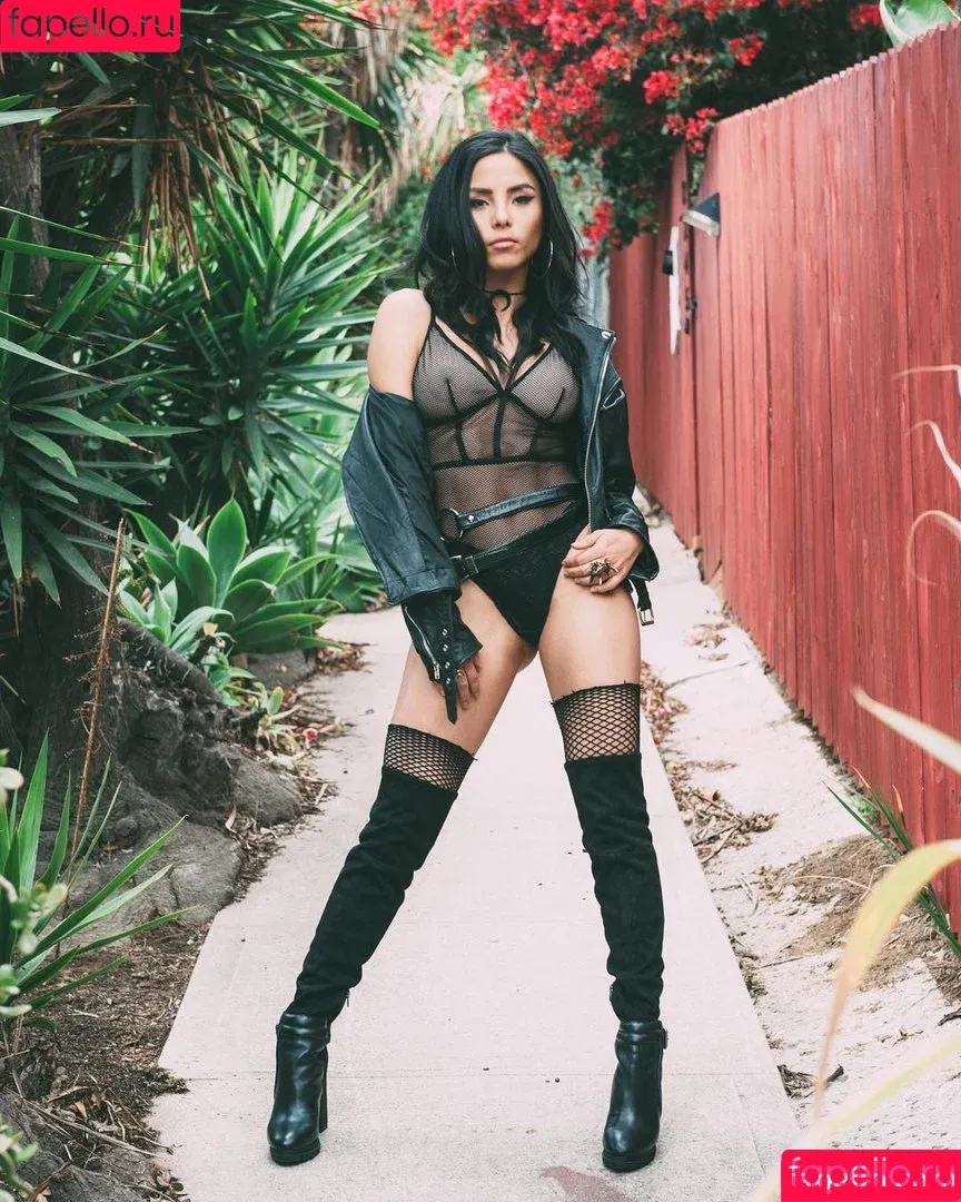 Anna Akana / AnnaAkana / wonderlandstudios Onlyfans Photo Gallery 