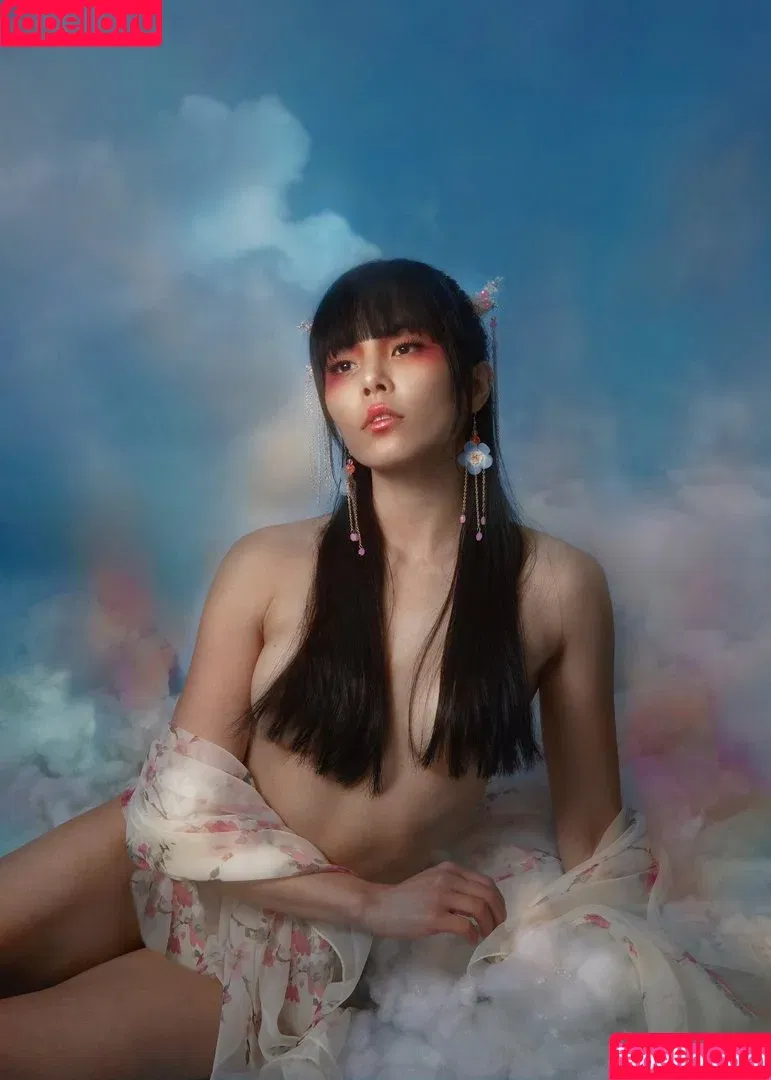 Anna Akana / AnnaAkana / wonderlandstudios Onlyfans Photo Gallery 