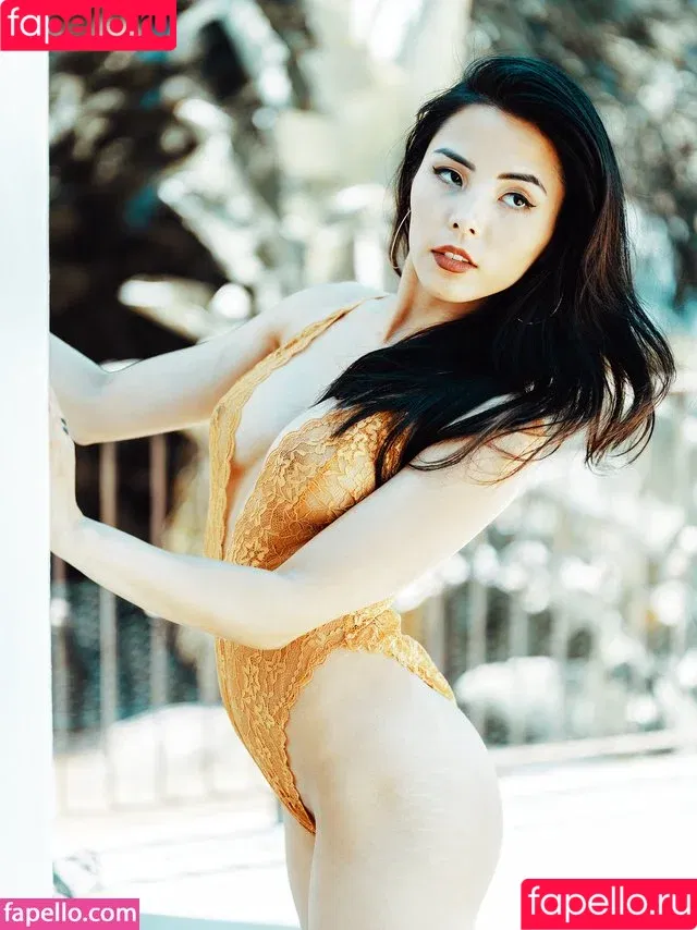 Anna Akana / AnnaAkana / wonderlandstudios Onlyfans Photo Gallery 