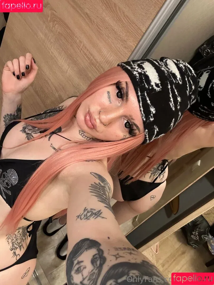 stillcold / stillcoldbooking Onlyfans Photo Gallery 