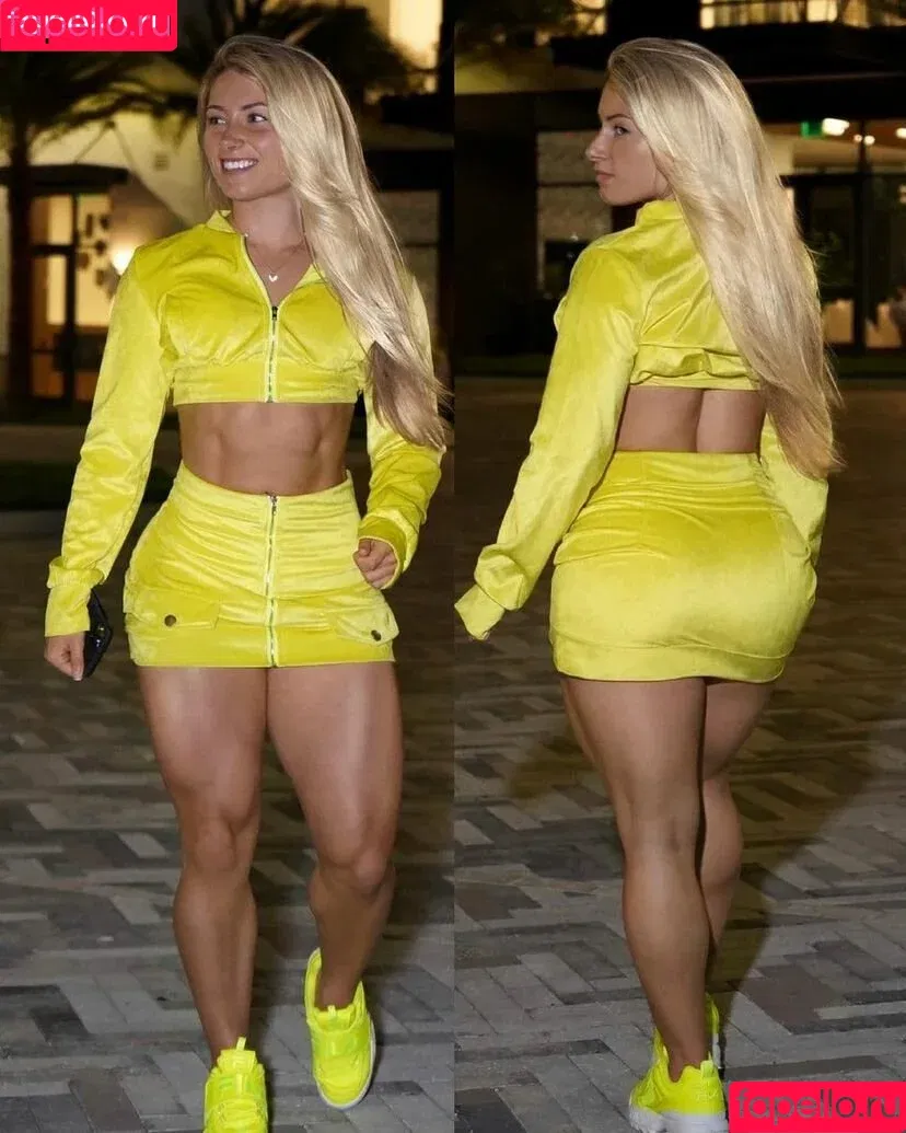 MisscarriejuneVIP / https: / misscarriejune._ Onlyfans Photo Gallery 