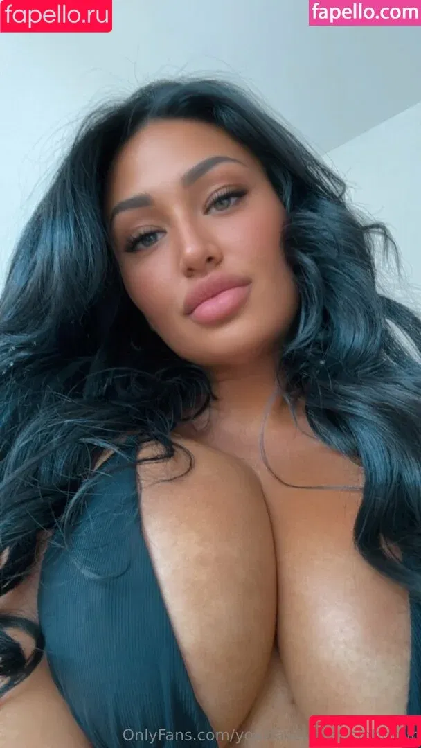 puff_n_nugs / yourfavouriteneighbour Onlyfans Photo Gallery 