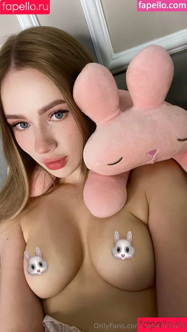 sofia.brooks / sofia_23_green Onlyfans Photo Gallery 