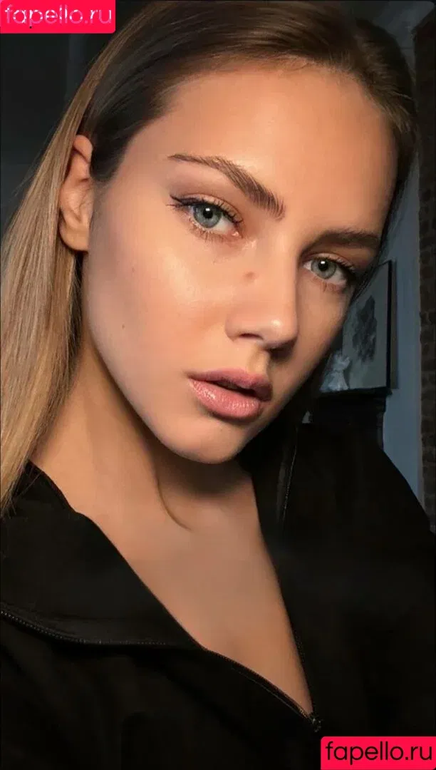 Alena Aganova / alena_night_ / alenka_sold / https: Onlyfans Photo Gallery 