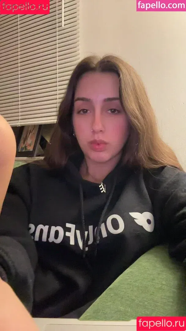 Charly Ashlynn / charlyashlyn / charlyashlynn Onlyfans Photo Gallery 