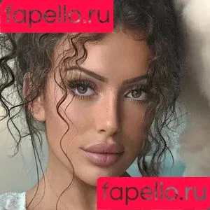 luna.london / siciliandawl Onlyfans Photo Gallery 