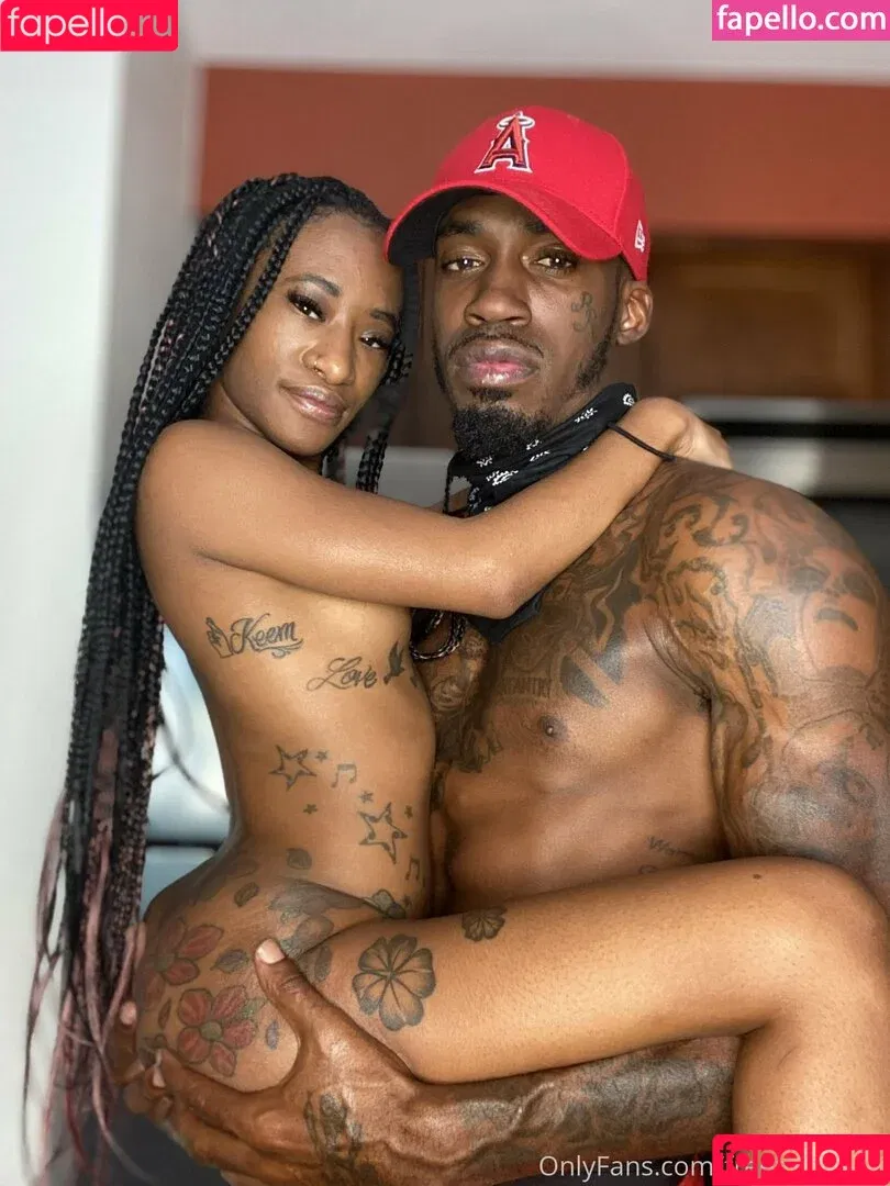 freeministalli / freetheeministalli Onlyfans Photo Gallery 