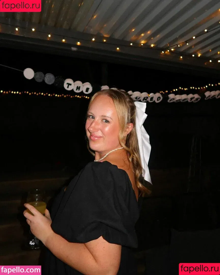 Elloise / elloiserachel / holigay.girl Onlyfans Photo Gallery 