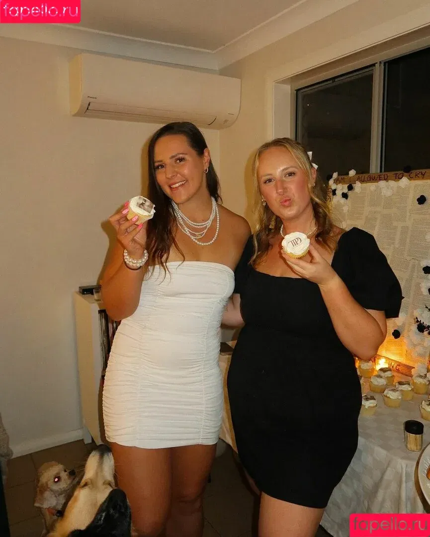 Elloise / elloiserachel / holigay.girl Onlyfans Photo Gallery 