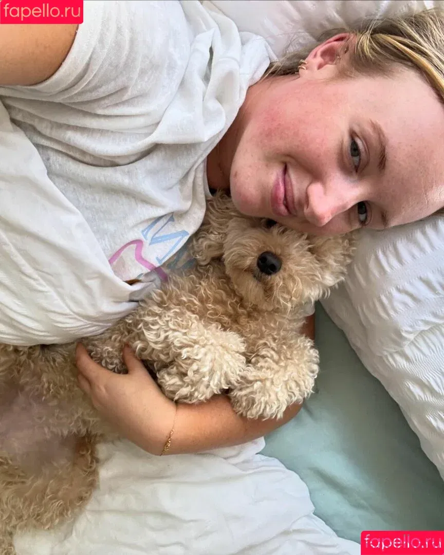 Elloise / elloiserachel / holigay.girl Onlyfans Photo Gallery 