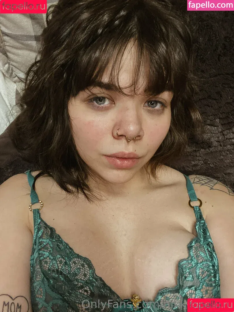 nikkiinatural / nikkinatural Onlyfans Photo Gallery 