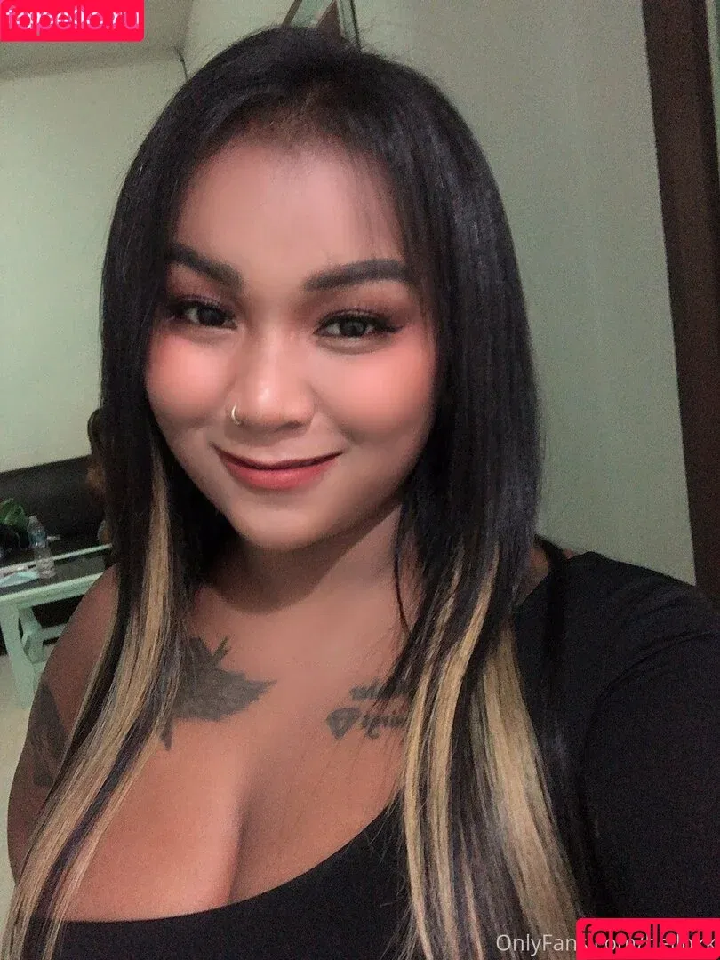 bangkokamateurs / oporthaigirl Onlyfans Photo Gallery 