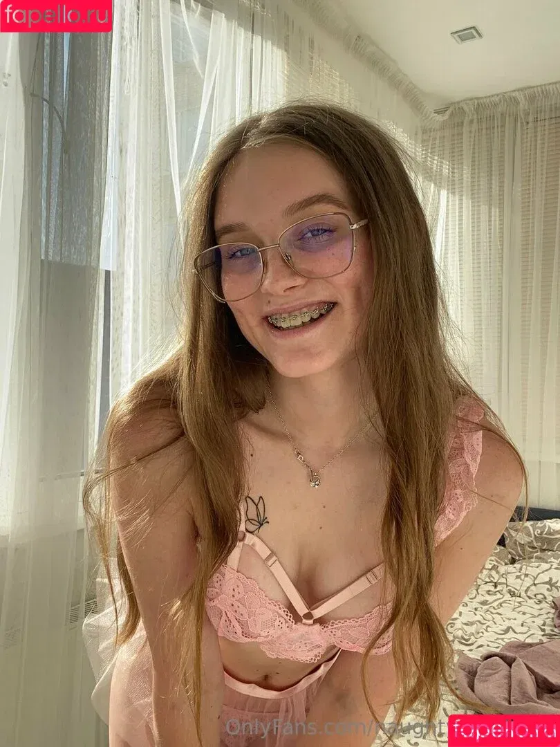 Naughty_mila / Naughty_mila_vip Onlyfans Photo Gallery 