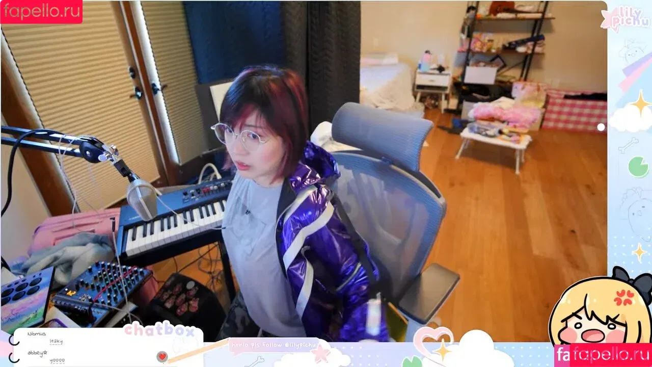 LilyPichu / onlysaber Onlyfans Photo Gallery 